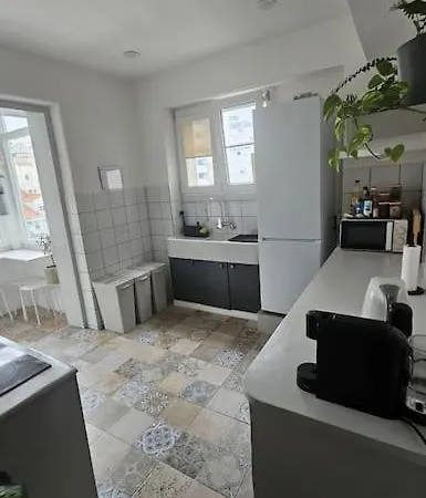 Only 3 People Center Of *