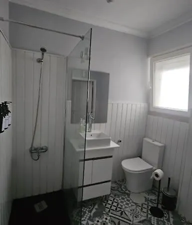 Only 3 People Center Of Kwatera prywatna