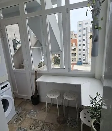 Проживание в семье Only 3 People Center Of *